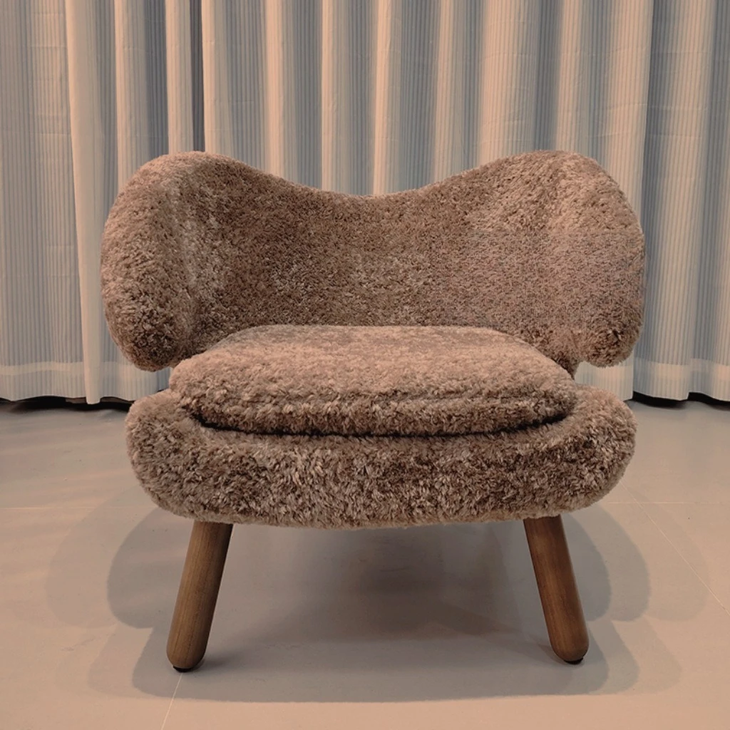 Lamb wool pelican chair small apartment medium and ancient style sofa chair fiberglass ash wood single chair