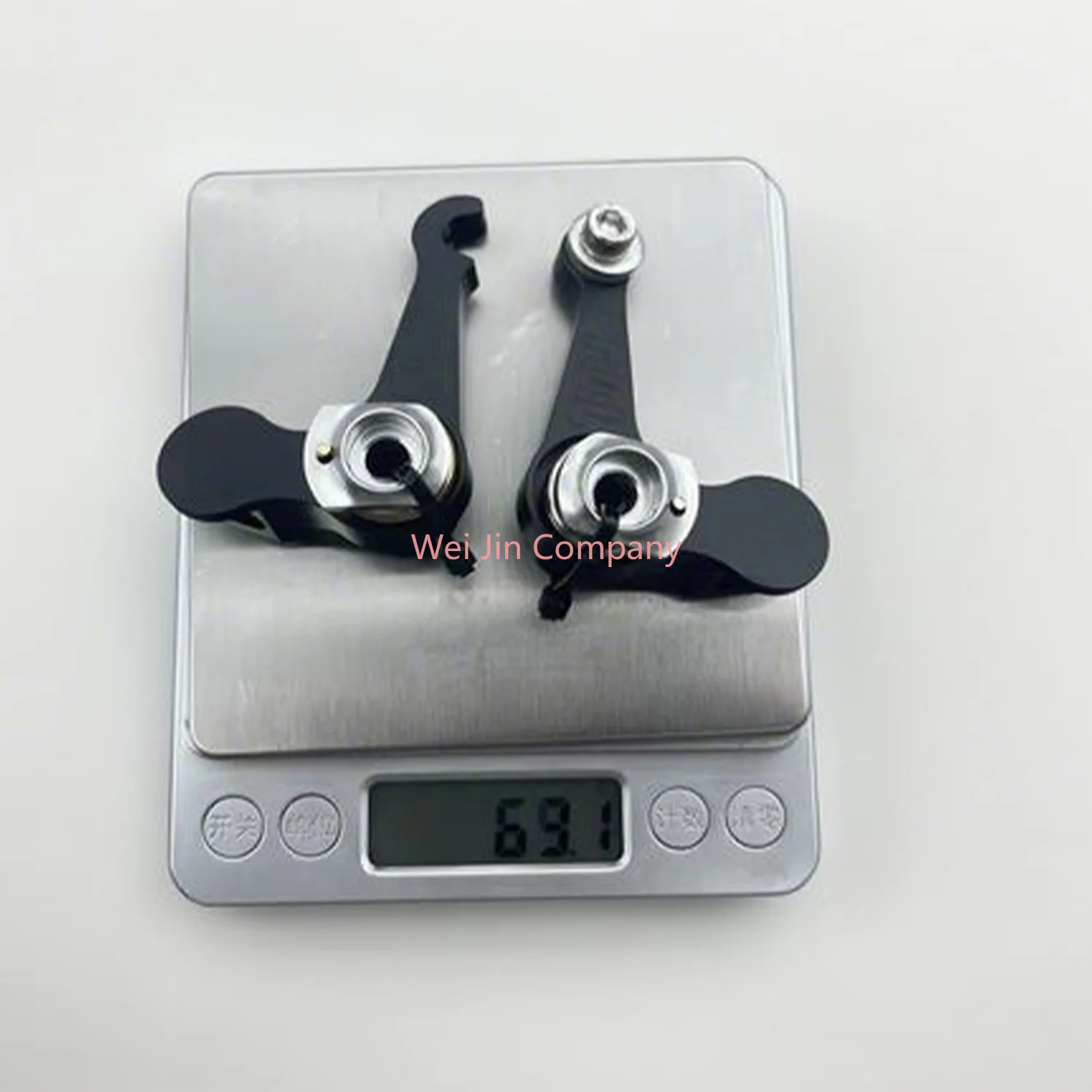 Neo Retro retro wide profile cantilever brake is made of 7075 lightweight aluminum alloy processed into bicycle brake arms