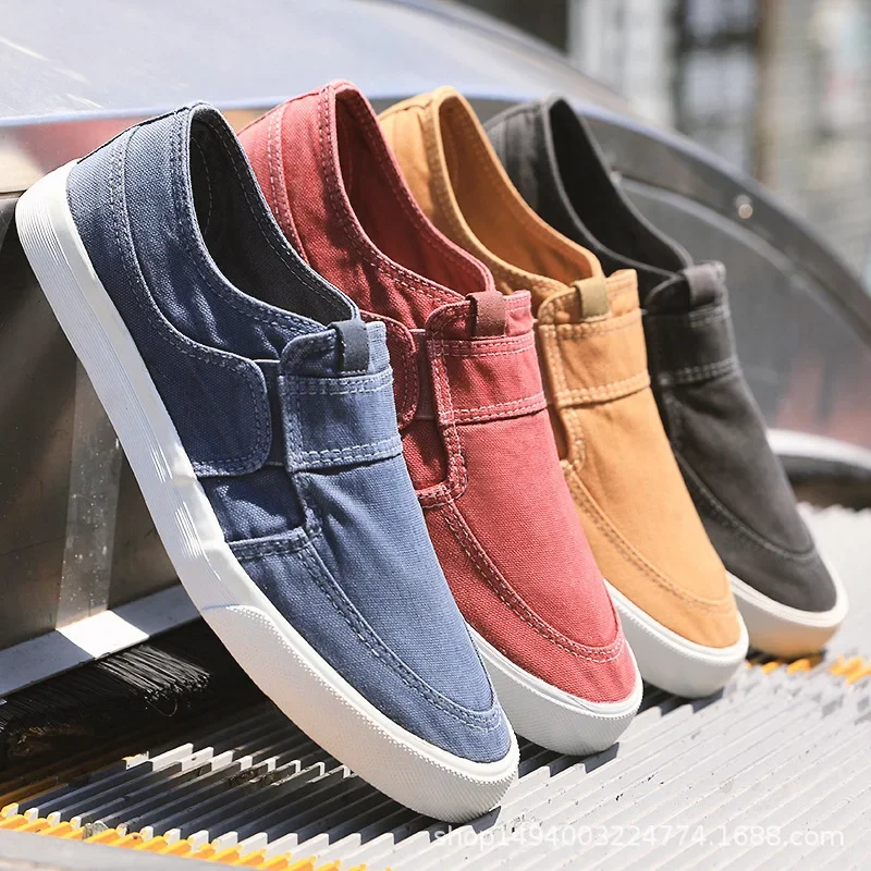 Scarpe di tela mocassini Slip-on da uomo traspiranti Sneakers da uomo Casual comode calzature maschili scarpe firmate da uomo Zapatos De Hombre