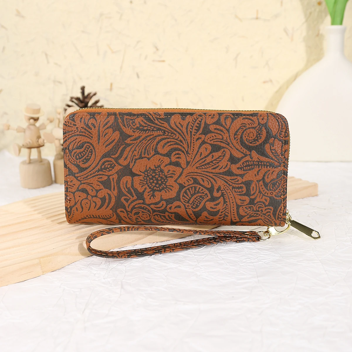 Lange Clutch-Geldbörse im Vintage-Stil mit geprägtem Design, multifunktionalem Reißverschluss, Kreditkarte, Bargeld und Geldbörse.