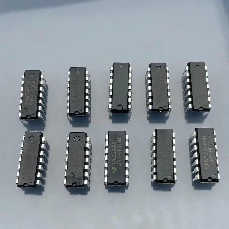 10 kinds of integrated circuits IC chip in-line 74HC series 00/02/04/08/86/125/132 mixed box