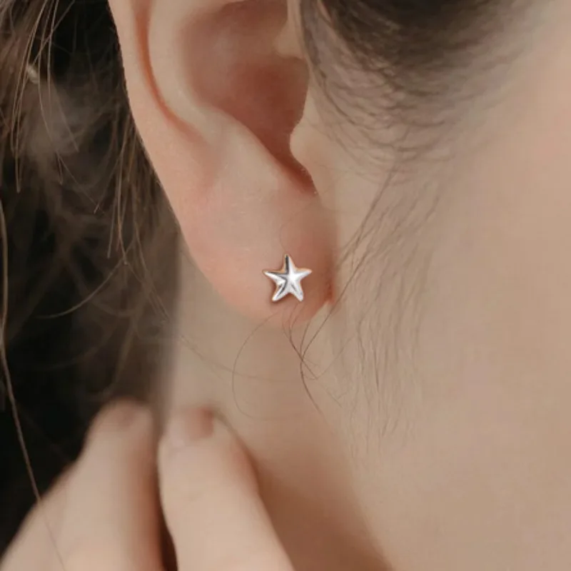 Orecchini a bottone in metallo con stella in argento Sterling 925 per ragazze Simple Originality coreano Fashion Ear Bone Nail Ladies Piercing