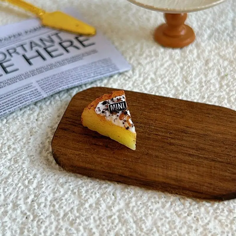 (YY)1Pc 1/12 ドールハウスミニチュアアクセサリーシミュレーションケーキパンデザート食品おもちゃ子供用ドールハウス装飾ランダム