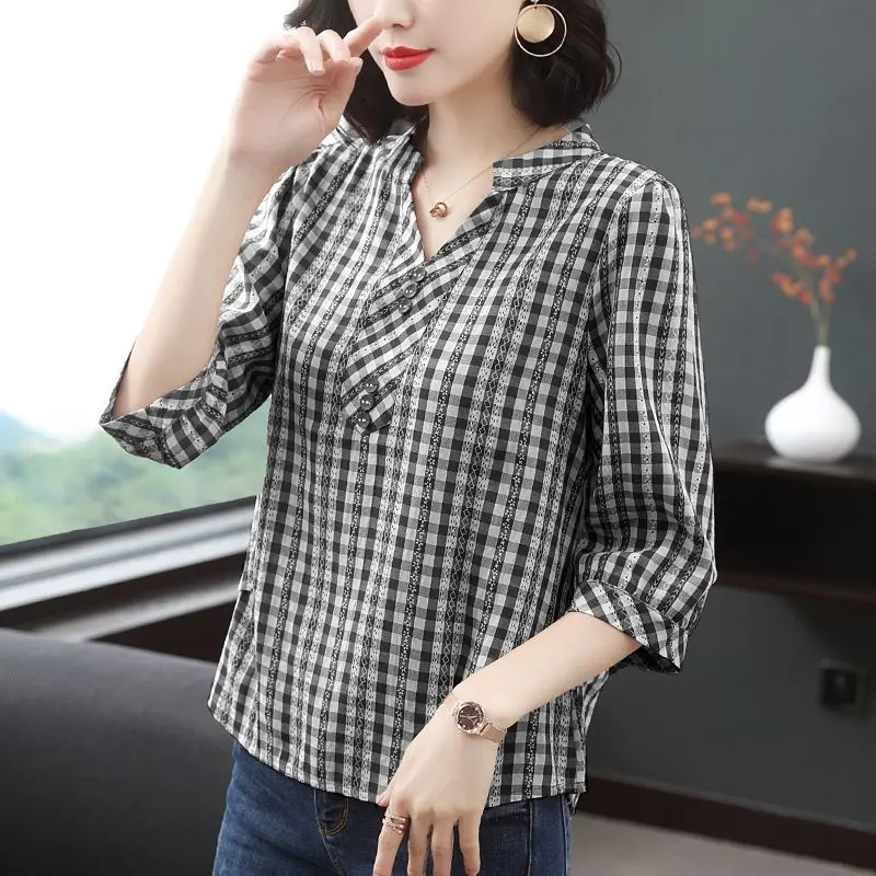 Fashion Elegant 3/4 Sleeve Plaid Shirt Summer New Women\'s Clothing Simplicity Button Patchwork Loose V-Neck Blouse for Female