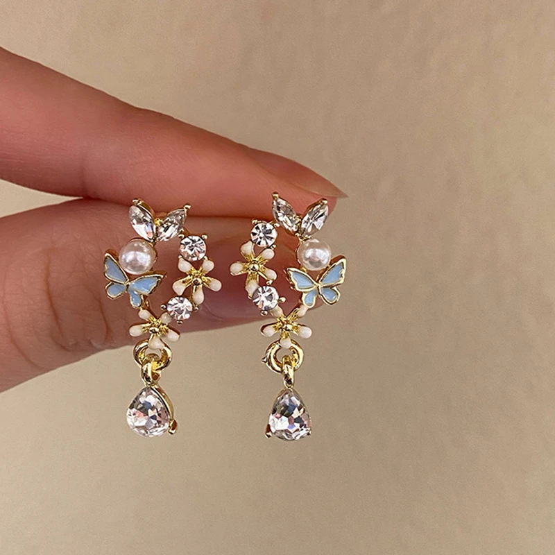 

Korean Cute Flower Butterfly Stud Earrings For Women Exquisite Pearl Zircon Hollow Design Earrings Sweet Girl Party Jewelry