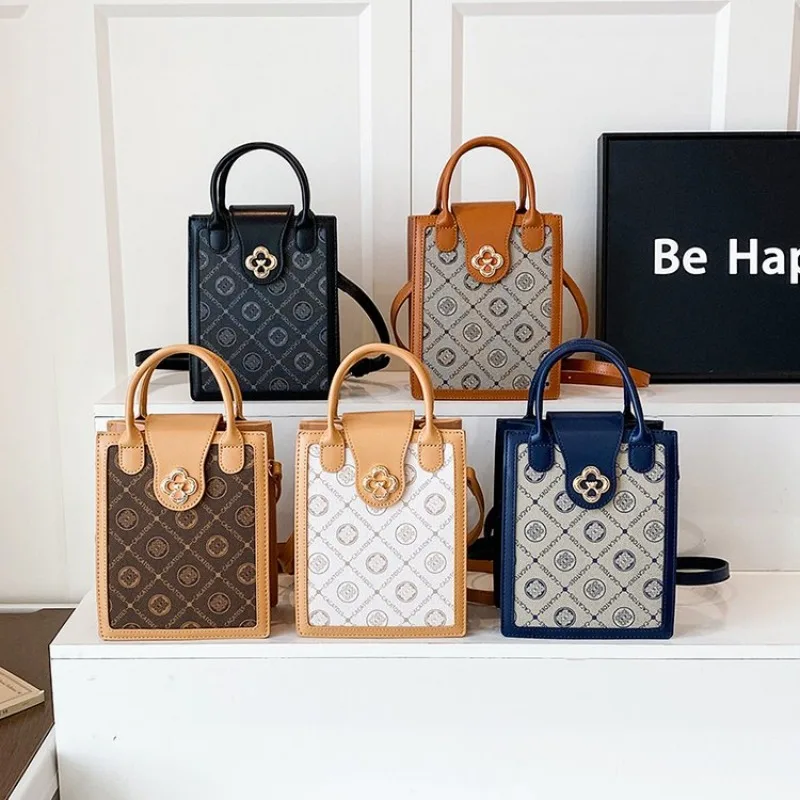 

Elegant Casual Vintage Diaper Bag For Women Unique Leather Crossbody Handbag Designer Chic Retro Shoulder Tote Large Capacity