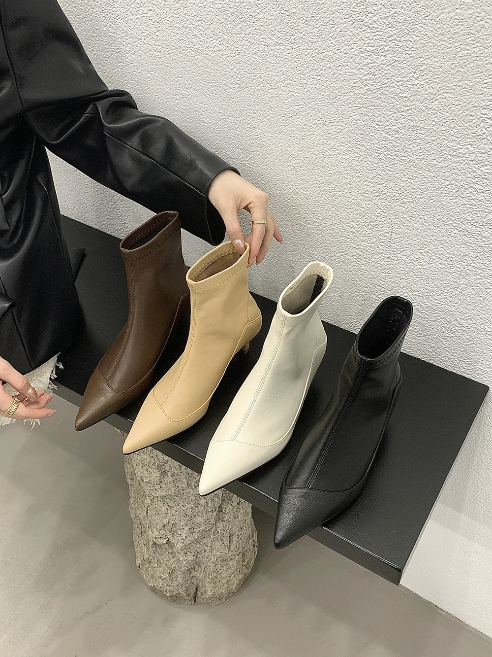 Modne damskie botki Chelsea Boots kobieta krótkie botki czarny biały żółty brązowy szpiczasty palec u nogi cienki średnie obcasy zima jesień 39