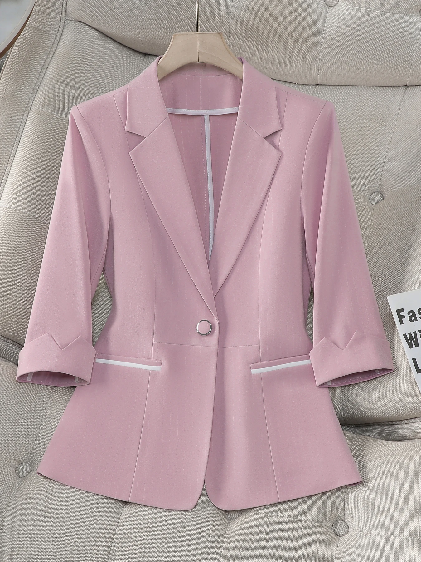 Einfarbiger Slim-Fit-Blazer mit Dreiviertelärmeln und einem Knopf – elegante, minimalistische High-End-Damen-Pendleranzugjacke
