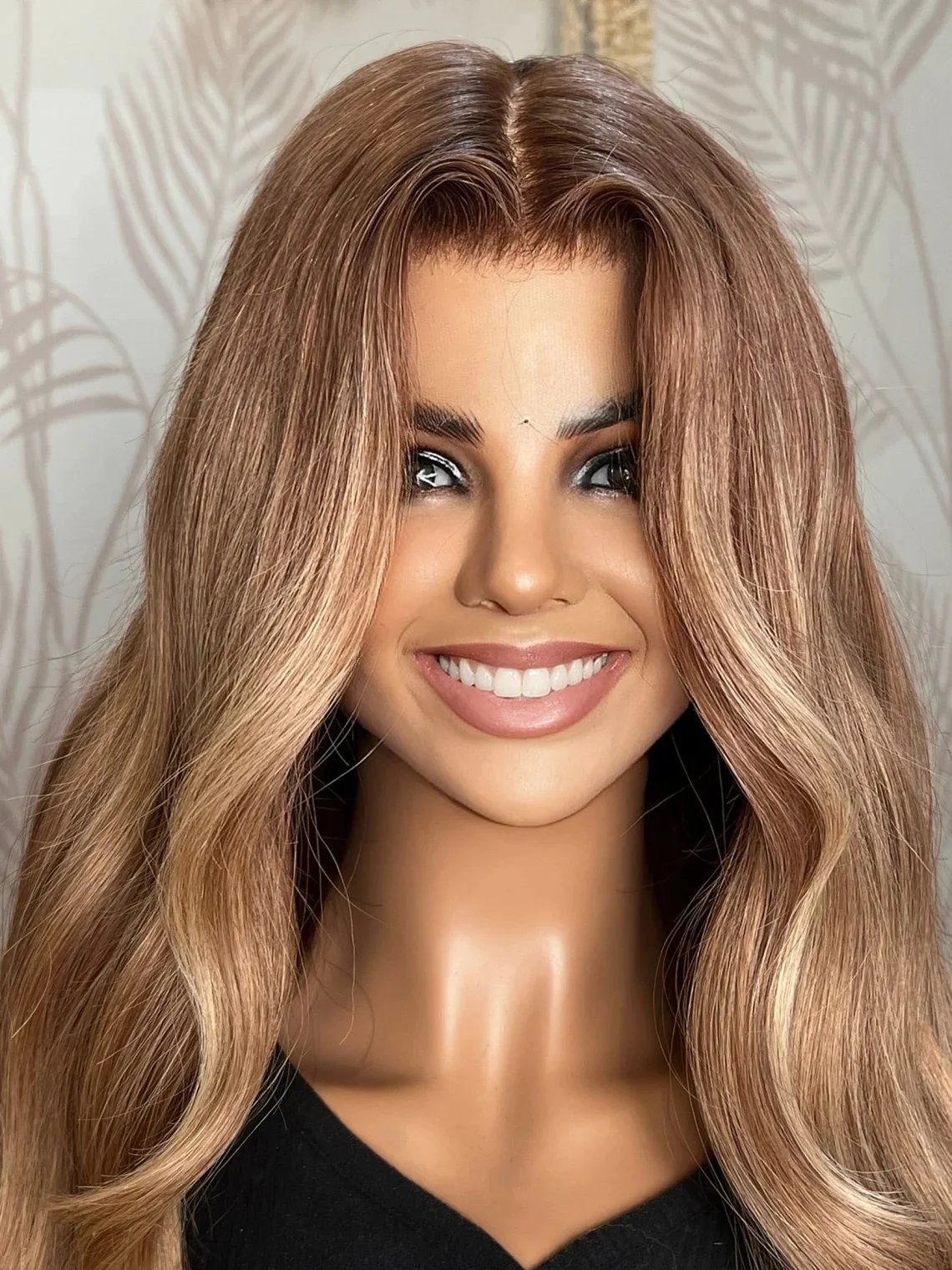 

Ombre Highlight Honey Blonde Wigs Long Body Wave Synthetic Wigs For Women Origin Factory Cheap Lace Top Wigs On Clearance Sale
