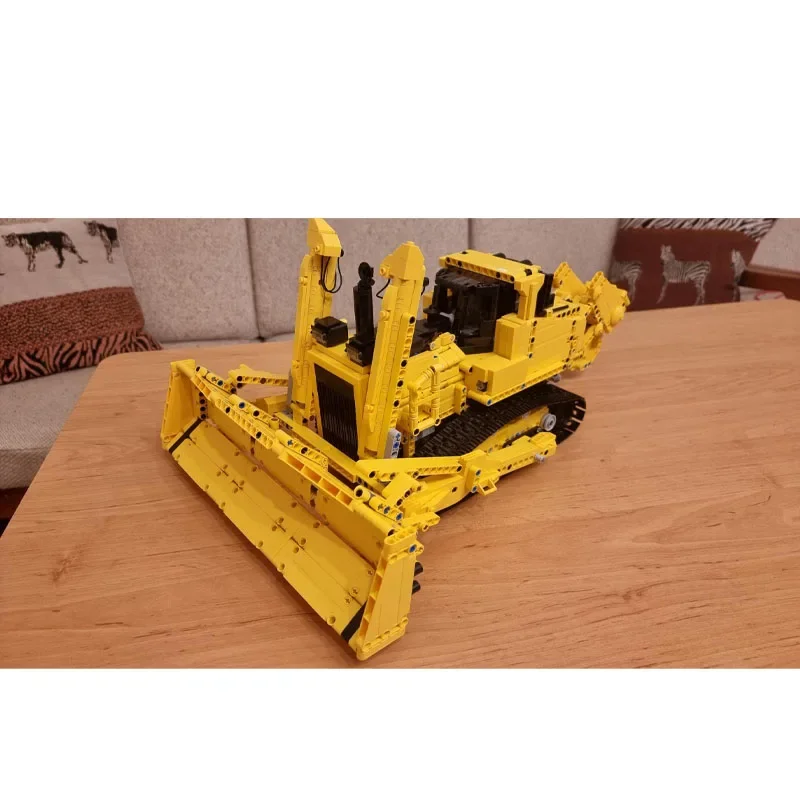 MOC-85323 Komatsu D375A-6 Model Blok Bangunan Perayap Buldoser• 2240 Bagian Hadiah Mainan Blok Bangunan Ulang Tahun Anak Laki-laki