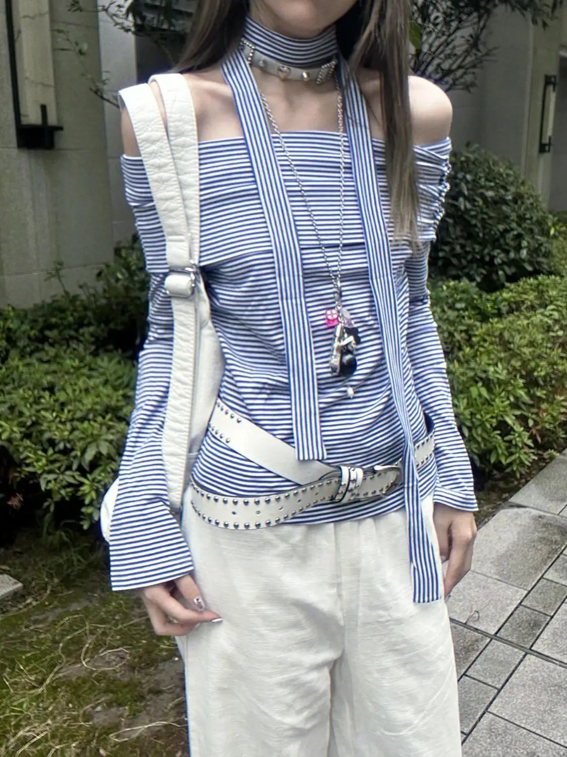 

Gagarich 2026 Blue Stripe Design Niche Long Sleeved 2026 Spring New T-shirt Women Spring One Shoulder Top Women
