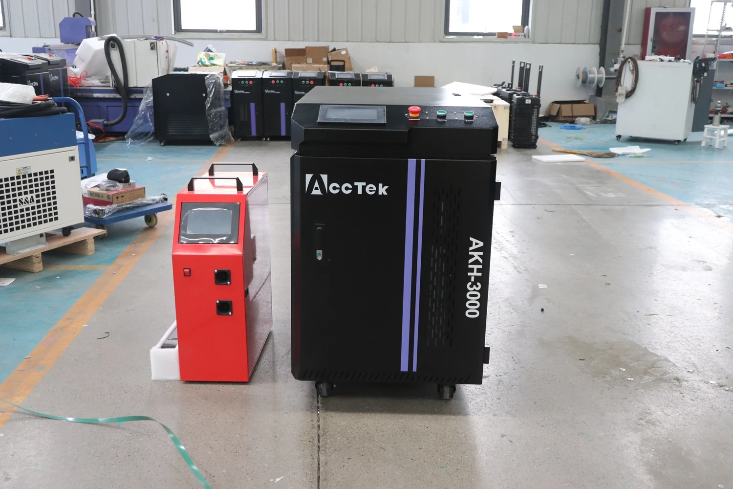 Máquina de solda a laser de aço com alimentação de fio duplo, cabeça de soldagem SUP21T com resfriamento de água portátil