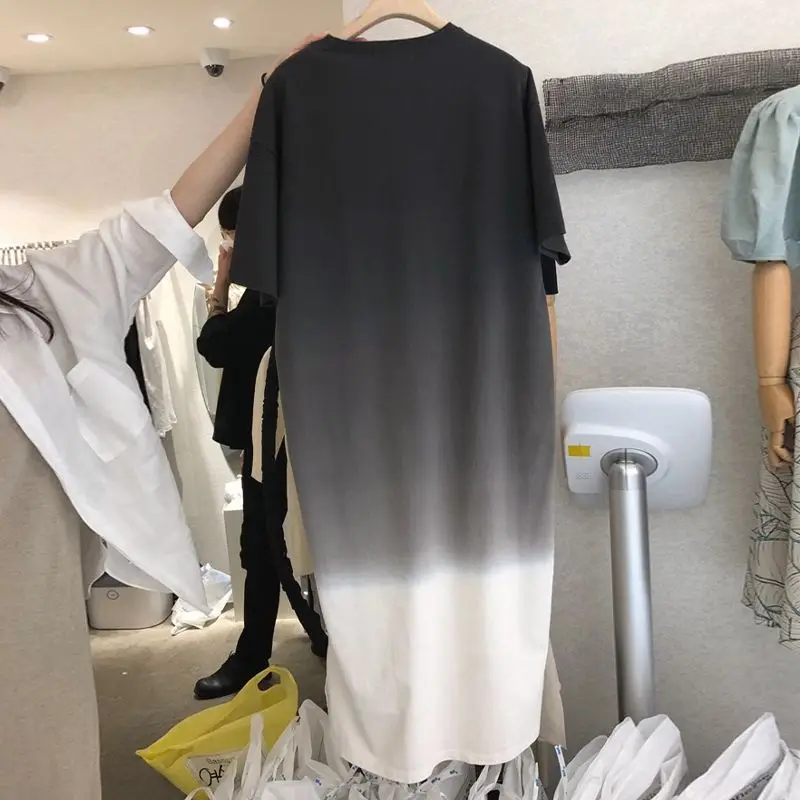 Vestido de camiseta solta gradiente feminino, manga curta, gola O, vestido Midi com tudo combina, casual rua, tendência da moda, roupas de verão, novo