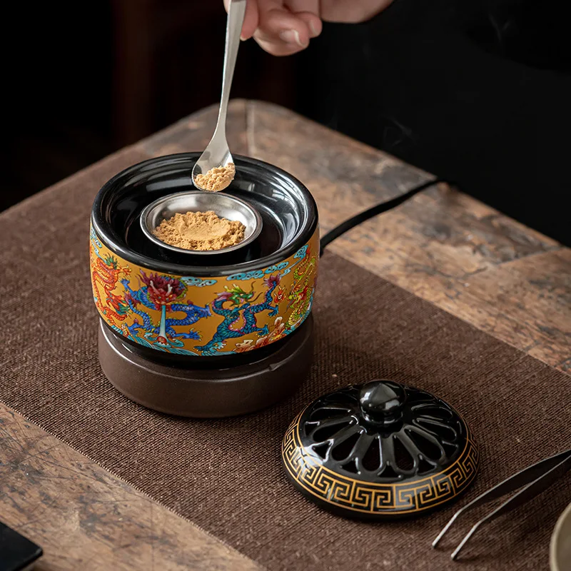 Enamel electronic aroma diffuser is heated by regular temperature adjustment of the electric incense burner