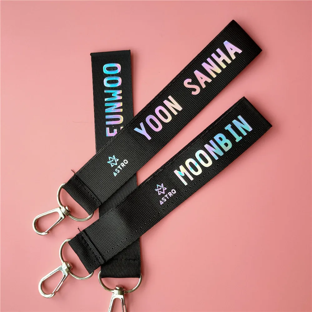 ASTRO Laser Reflective Colorful Name Bar Phone Rope Keychian EUNWOO MOONBIN Pendant Pendant Accessories For Fan Gift Collectible