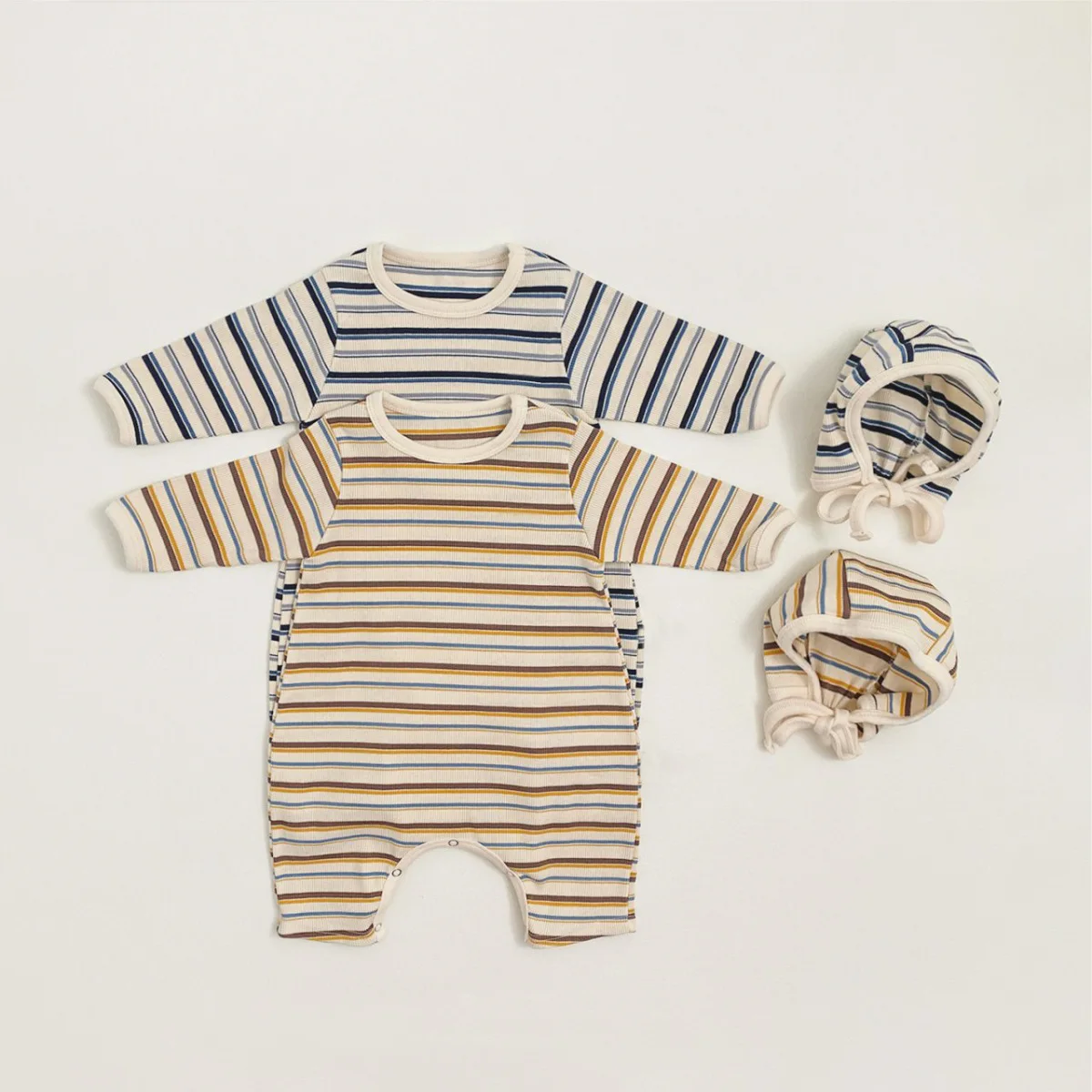 الوليد طويلة الأكمام جمبسوت من القطن الرضع طفل ملابس فضفاضة 0-24 متر 2025 الخريف جديد طفلة عادية مخطط رومبير