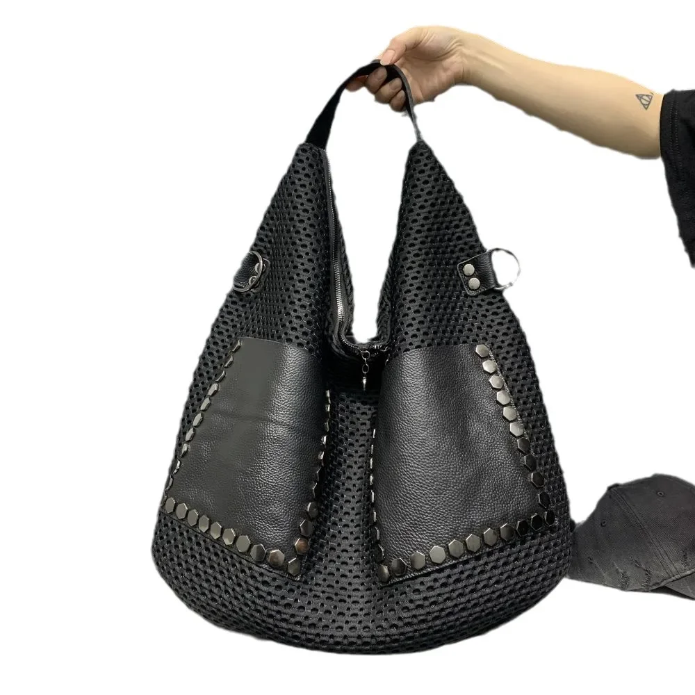 

2025 Vintage Mesh Tote Large Capacity Shoulder Bag Punk Style Rivets Designer Luxury Bag