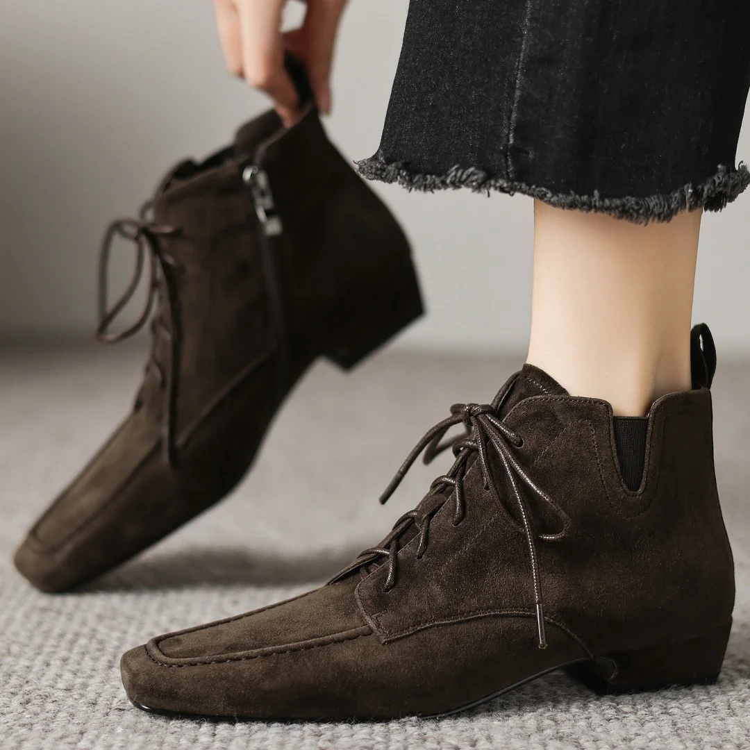 

Женские осенние ботильоны из натуральной замши с квадратным носком и шнуровкой по бокам на молнии, повседневные женские короткие ботильоны на плоской подошве на каблуке 2,5 см