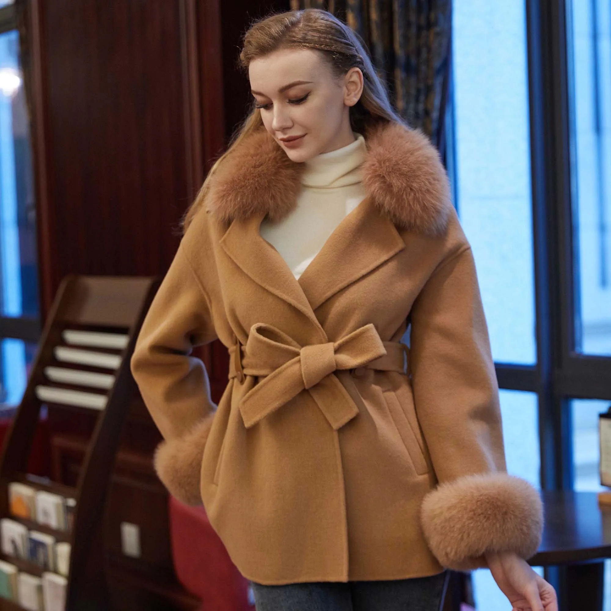 

2024 New Ladies Outwear Real Fox Fur Collar Fashion Natural Fur Cashmere Wool Coat