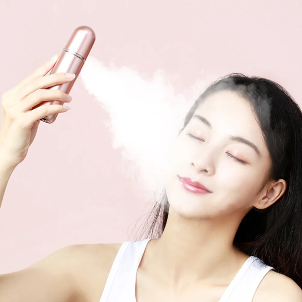 جهاز رذاذ الوجه الصغير 35 مل، جهاز تجميل نانو الانحلال لترطيب البشرة الجافة، ذهبي وردي قابل لإعادة الشحن عبر USB