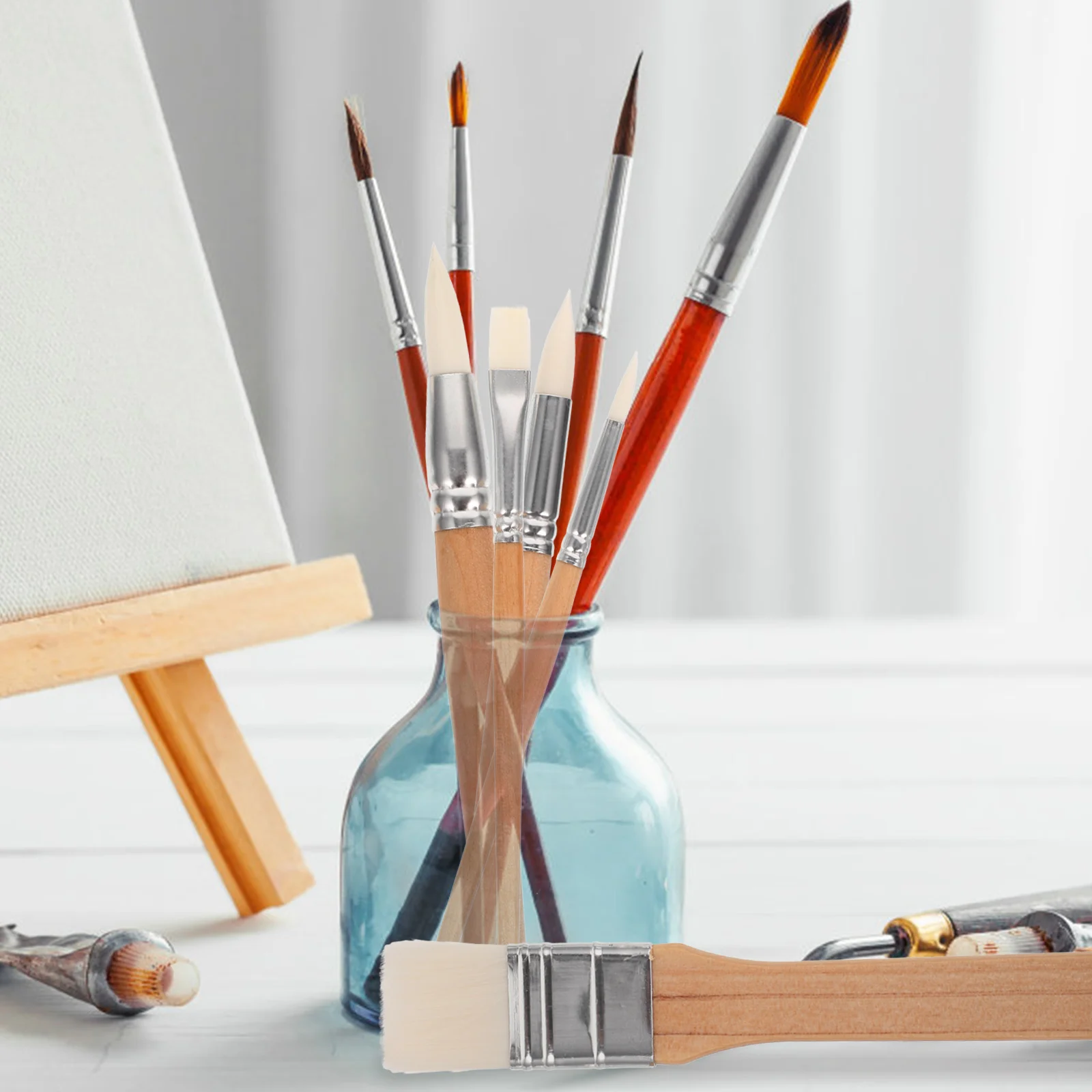 

6Pcs Wooden Handle Painting Brush Set Smooth Bristles for Blending Color in Oil Watercolor Drawing DIY Art Craft At Home School