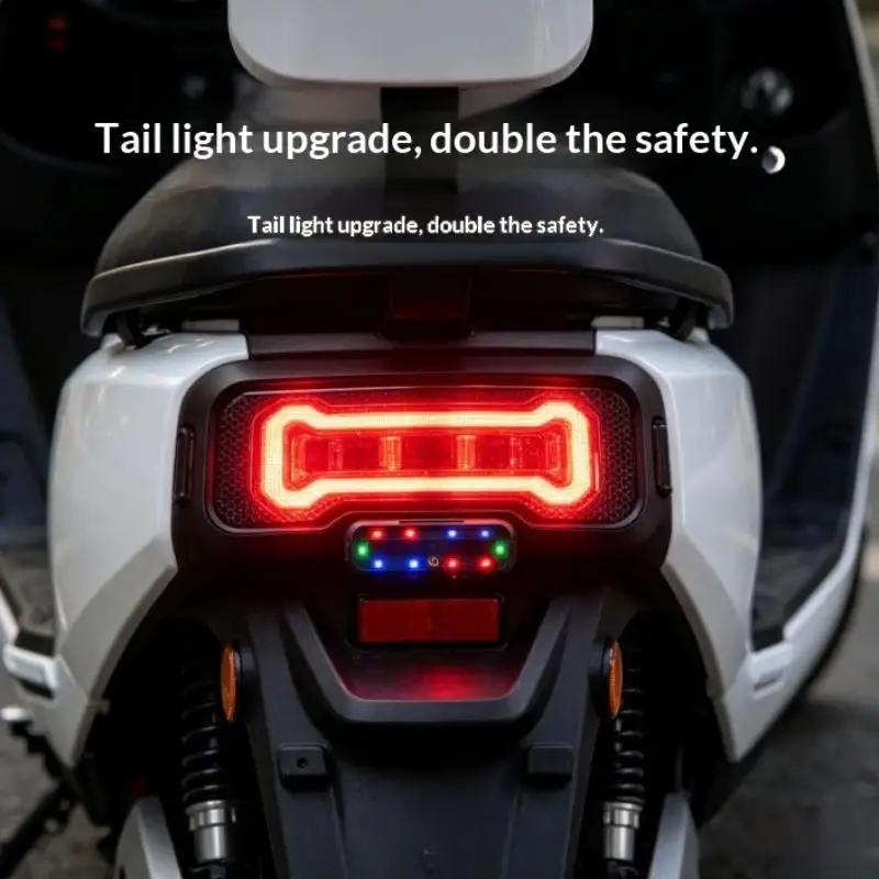 High Brightness LED Aircraft Light For Motorcycles, Electric Vehicles, And Anti-Brake Light With Solar Power And Flash Warning