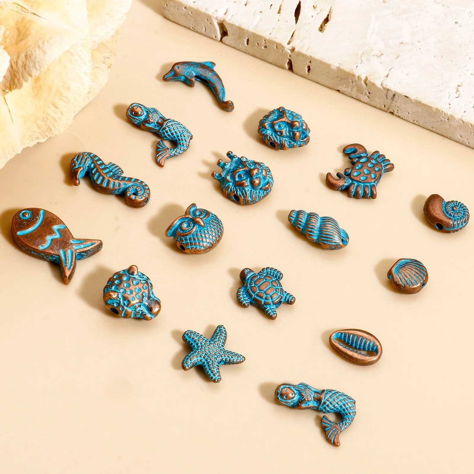 30 Stück Zink basis Legierung Ozean Schmuck Spacer Perlen für DIY Charm Schmuck machen antike Kupfer blau Stern Fisch Meerjungfrau Patina – Detail 4
