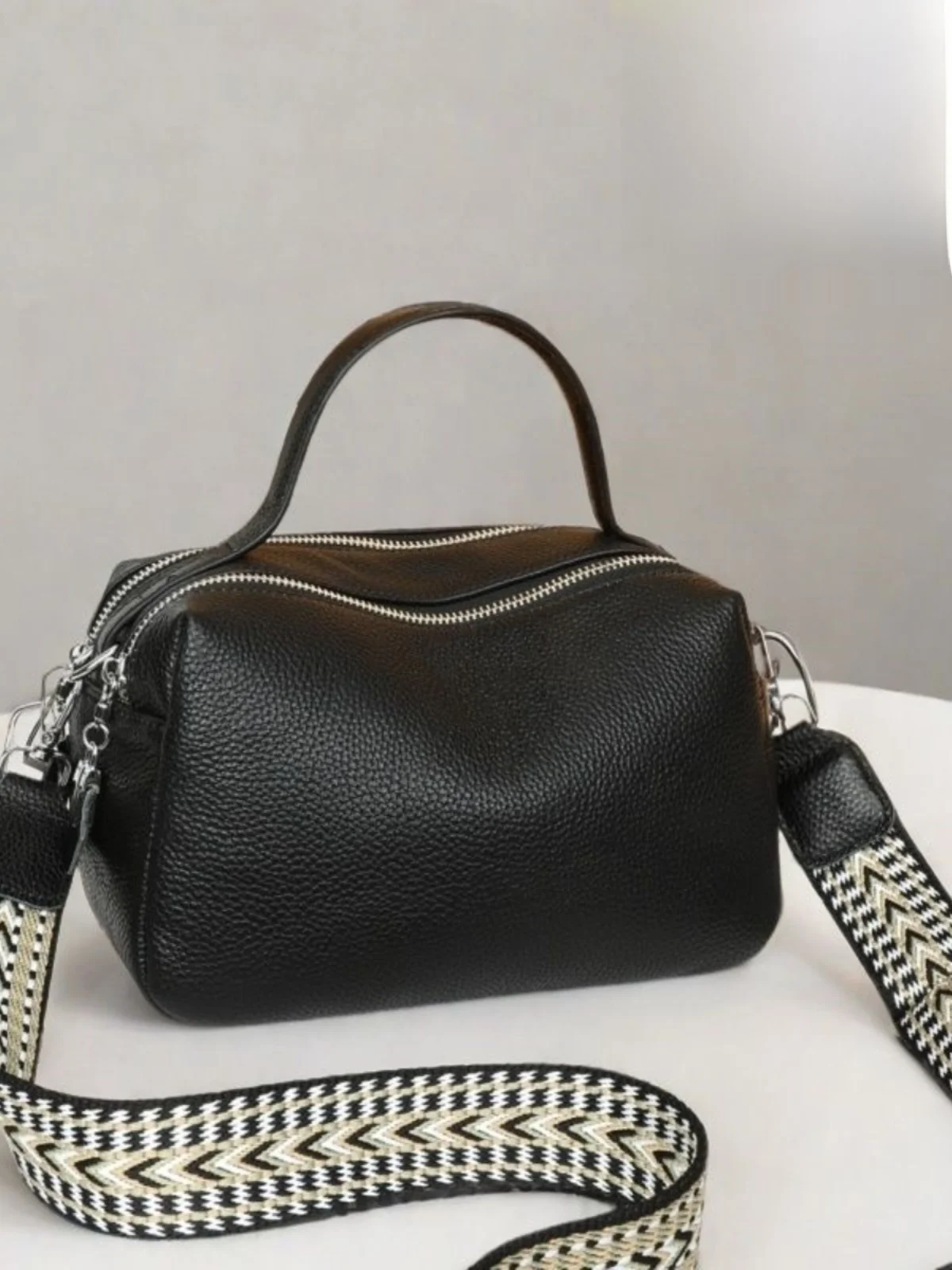 

Кожаная женская сумка большой емкости из воловьей кожи, сумка-подушка через плечо, повседневная сумка на молнии из мягкой ткани