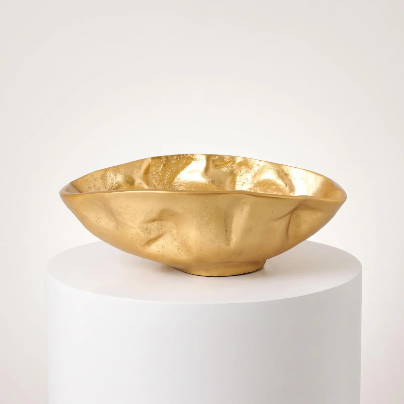 Bowl with Hammered Texture Gold Table Accent Organic Rim for Tabletop, Entryway