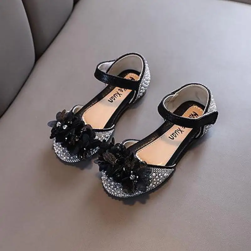 Little Girl Pearl Sandals Summer New Rhinestone Flowers Princess Sandals Fashion Bling Kids Wedding Soft Flat Sandals J203