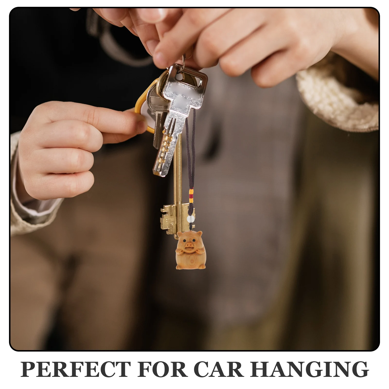 

Adorable Chubby Pig Charms Small Wooden Thuja Carving Phone Keychain Diy Supplies Hanging Decor Pendant Craft Gifts