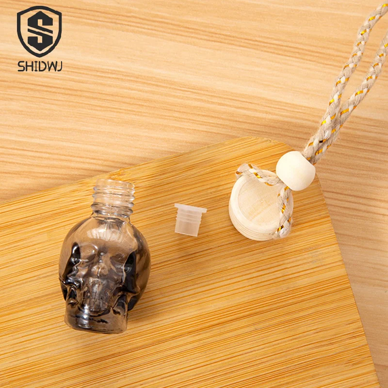 Gradual Skull Perfume Bottle Ornaments Empty Bottle Car Essential Oil Diffuser Fragrance Air Freshener Scent Hanging Decor