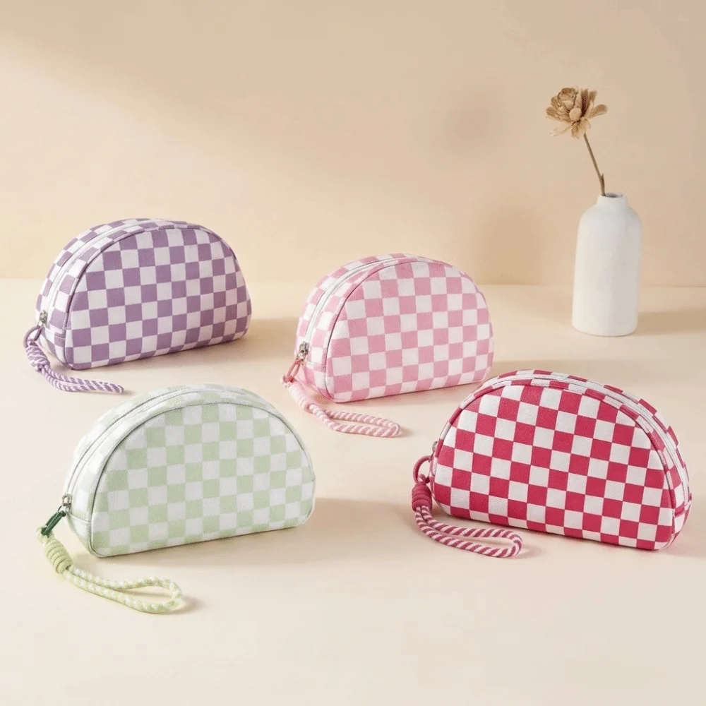 Cute Waterproof Checkered Pattern Cosmetic Bag with Hand Strap Polyester Makeup Bag Zipper Closure Half Moon Toiletry Bag Travel