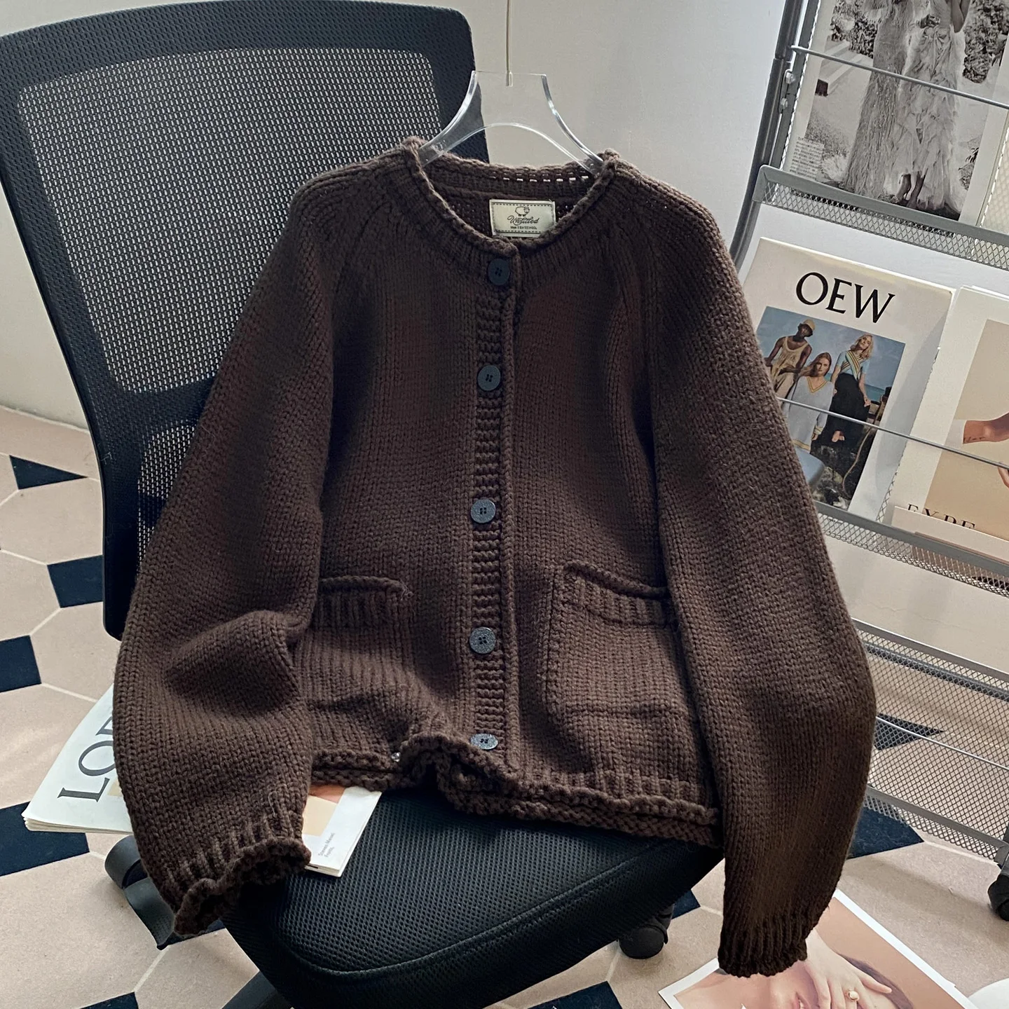 女性のための優しいセーターカーディガンジャケット秋冬の新しいゆったりとしたカジュアルな服装ハイエンドのゆったりとした怠惰なニットトップ