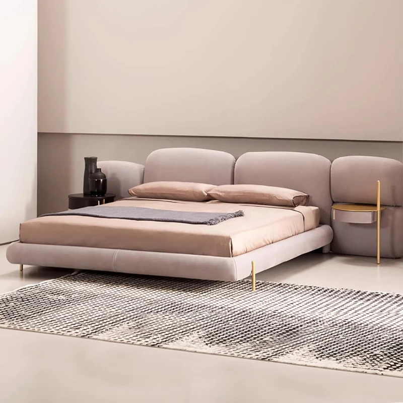 

Modern simple Internet celebrity 1.8m master bedroom girl soft bag cloud cloth bed