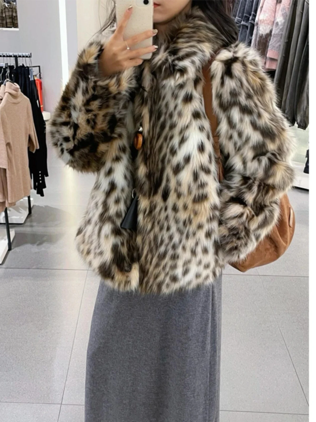 Eco-Friendly Ladies' Winter Coat Leopard Print Fur Collar Long Sleeve Straight Cut Thickened Street Style Fashionable Outerwear