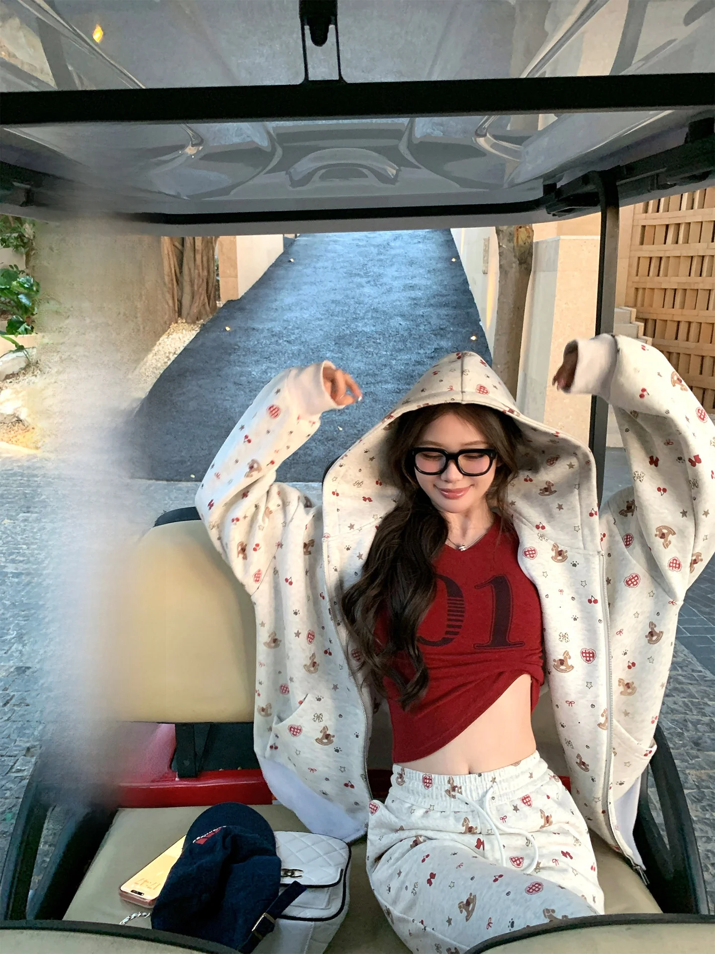 

Chen Jiamin Early Spring Cute Print Hoodie Flared Pants Casual Set Women's Long Sleeve Short Length High Waist Animal P...