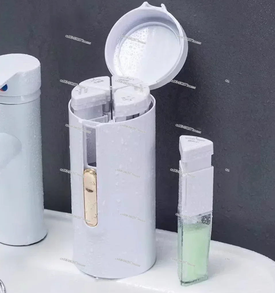 

Дорожный флакон-дозатор для геля для душа и лосьона (нажимной)