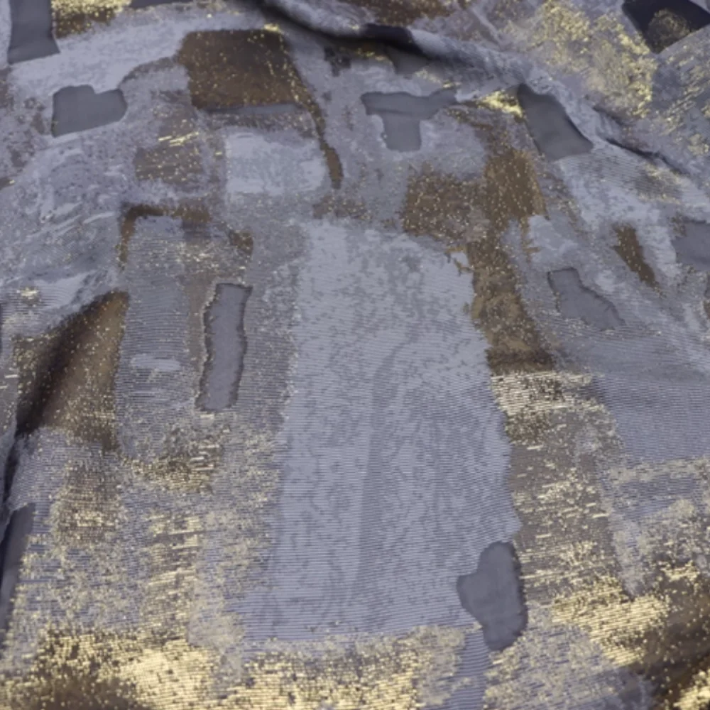 現代的な抽象的な高級通気性のある光沢のあるシルク麻メタリックジャカード生地、女性の素晴らしいパーティードレス用