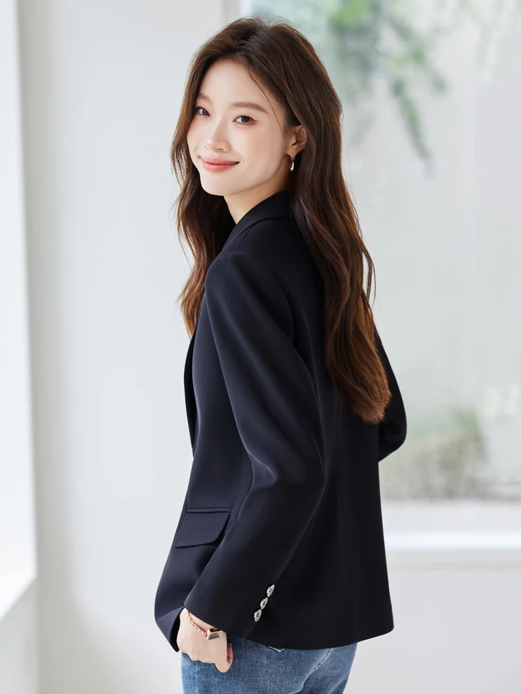 Alyssa Elegant and stylish women's clothing, high-quality blazers. Soft and comfortable, charming temperament. New 2026