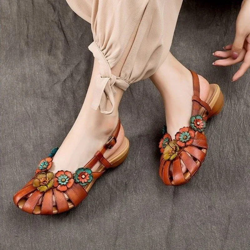 Retro Women Rome Sandals 2024 Summer Flower Buckle Design Soft Leather Platform Sandal Casual Fashion Mom Shoes Sandalias Mujer