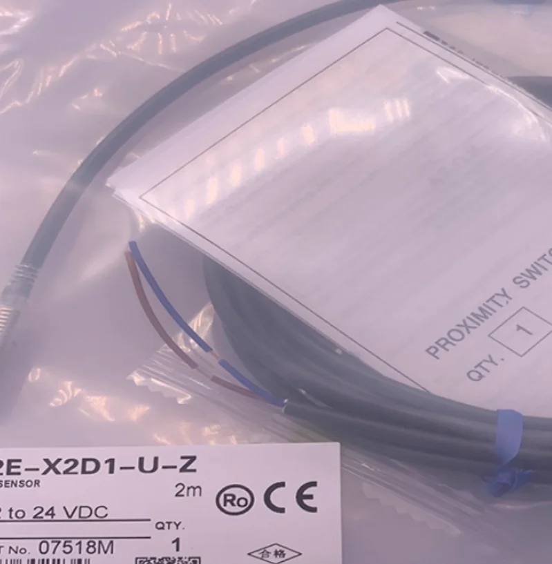 

3PCS New inductor sensor E2E-X2C1L8-M1 E2E-X2C2L8-M1