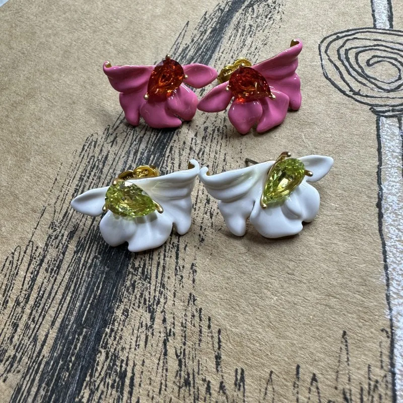 

Fashion New Fresh Sweet Enamel Glaze Pastoral Style Plant Flowers Shiny Zircon Symmetrical Earrings Sparkling Zircon Two Colors