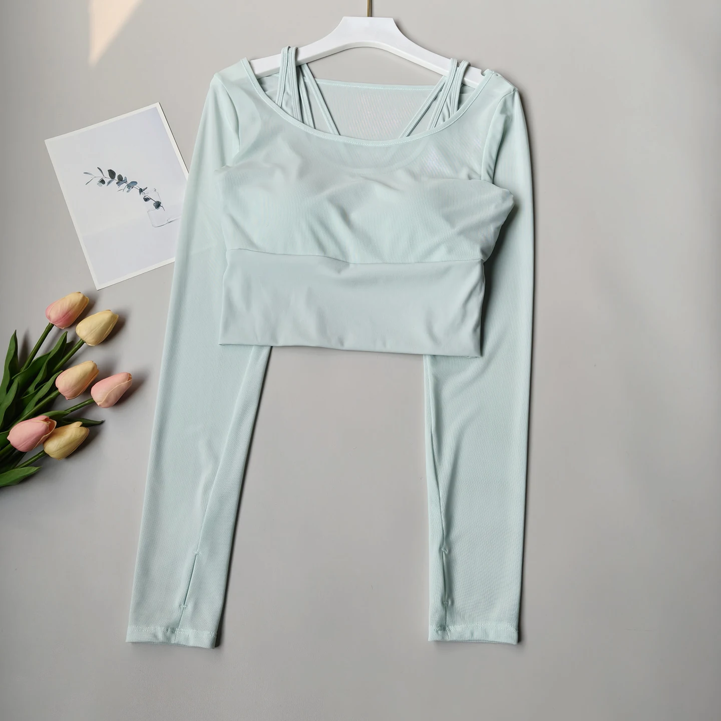 Damen Slim Fit Langarm Yoga Shirts Workout Fitness Crop Tops mit Polstern Lauf-T-Shirt für Fitnessstudio Training Pilates Tops – Detail 3