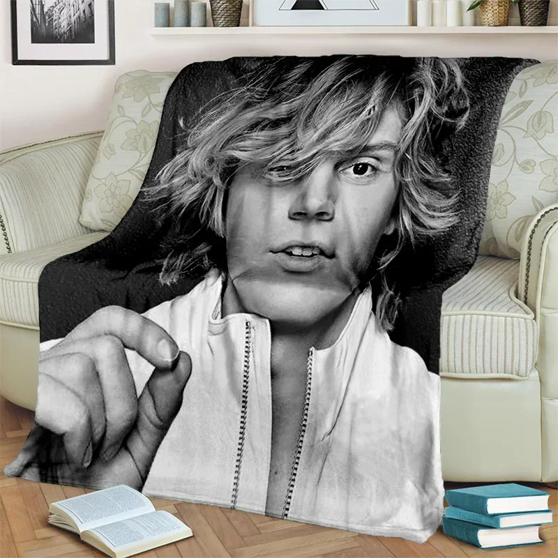 HD Actor Cute Evan Peters Movie TV Blanket,Soft Throw Blanket for Home Bedroom Bed Sofa Picnic Travel Office Cover Blanket Kids