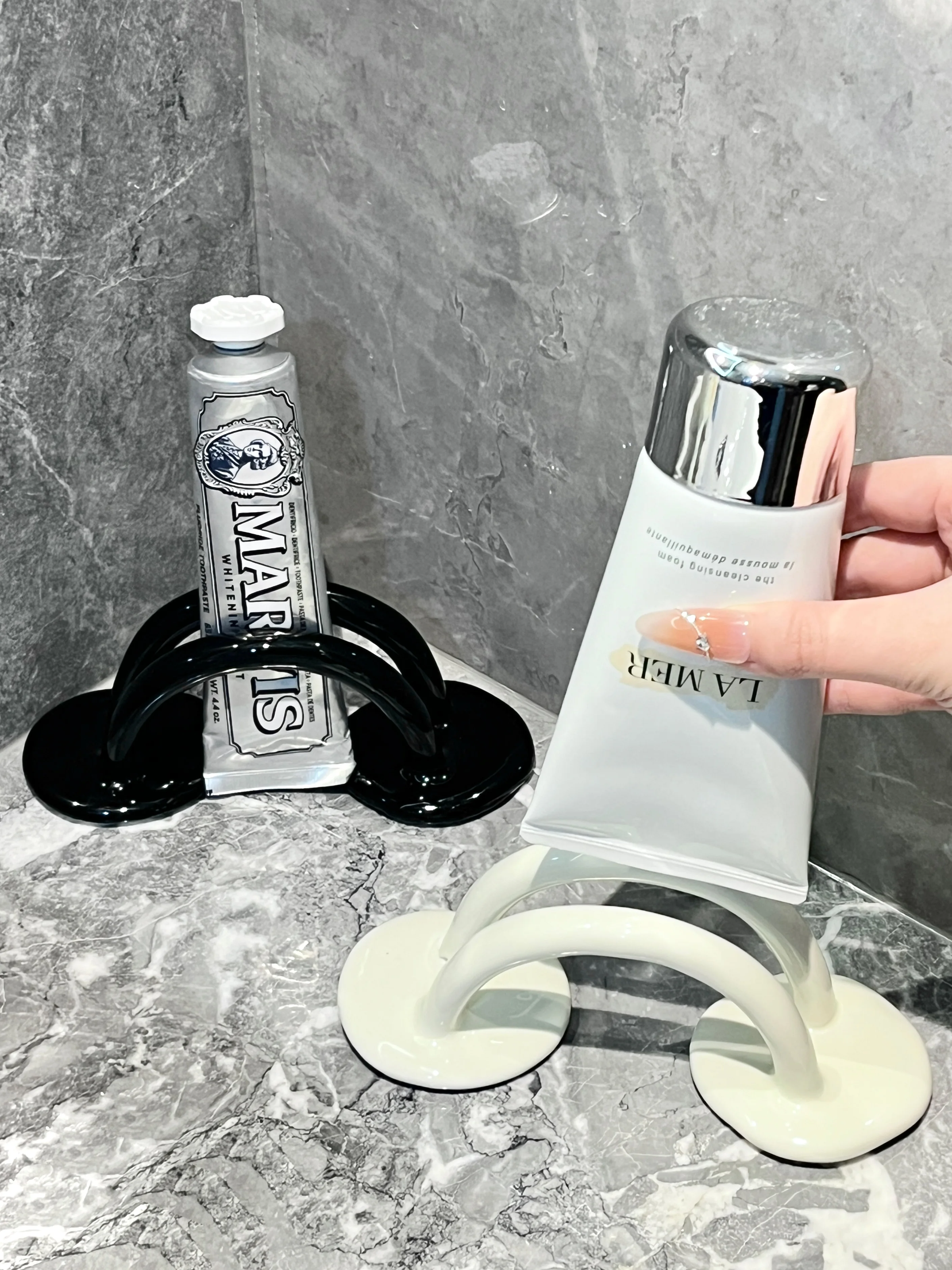 

Cute Ceramics Photo Calendar Card Standing Holder Facial Mask Pad Holder Desktop Ornament Multi Functional Storage Rack