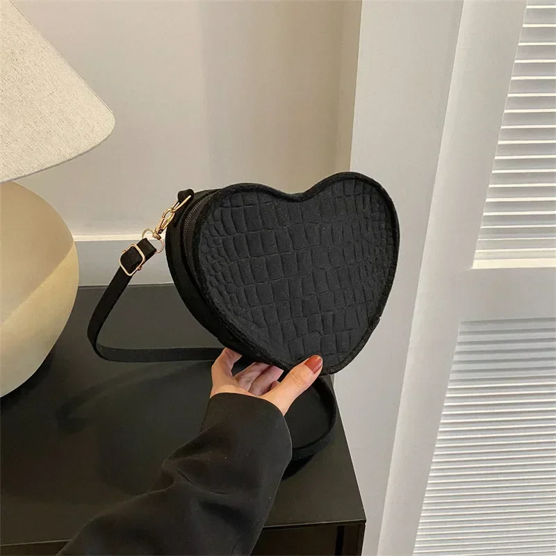 Fashion Vintage Heart Women Handbags Luxury Designer Handbag Heart Bags For Women Women\'s Shoulder Messenger 2024 Trend