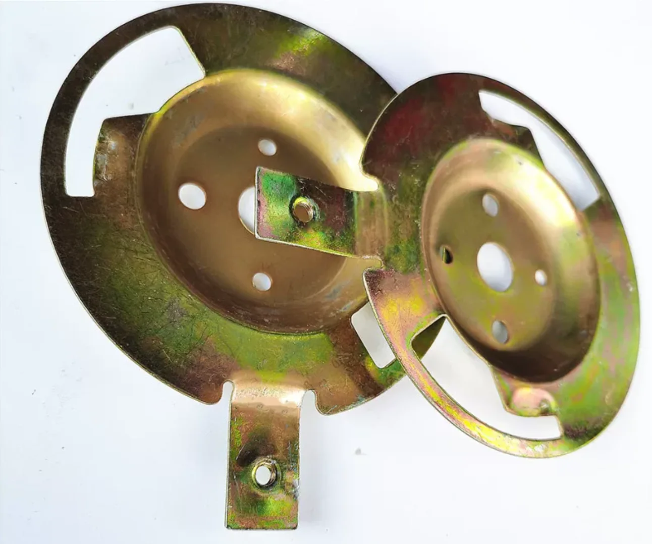 Roof fan hanging board iron hanging board specifically designed for roof fans Ceiling fan top plate disc plated with color zinc