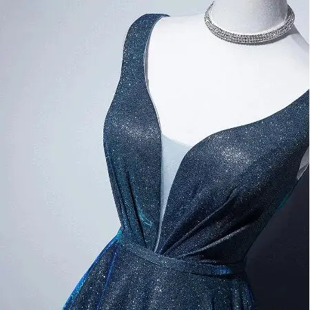 New Starry Peacock Blue Prom Dresses A-Line V Neck Sequins Sleeveless Long Tulle Formal Banquet Annual Meeting Evening Gown 2021