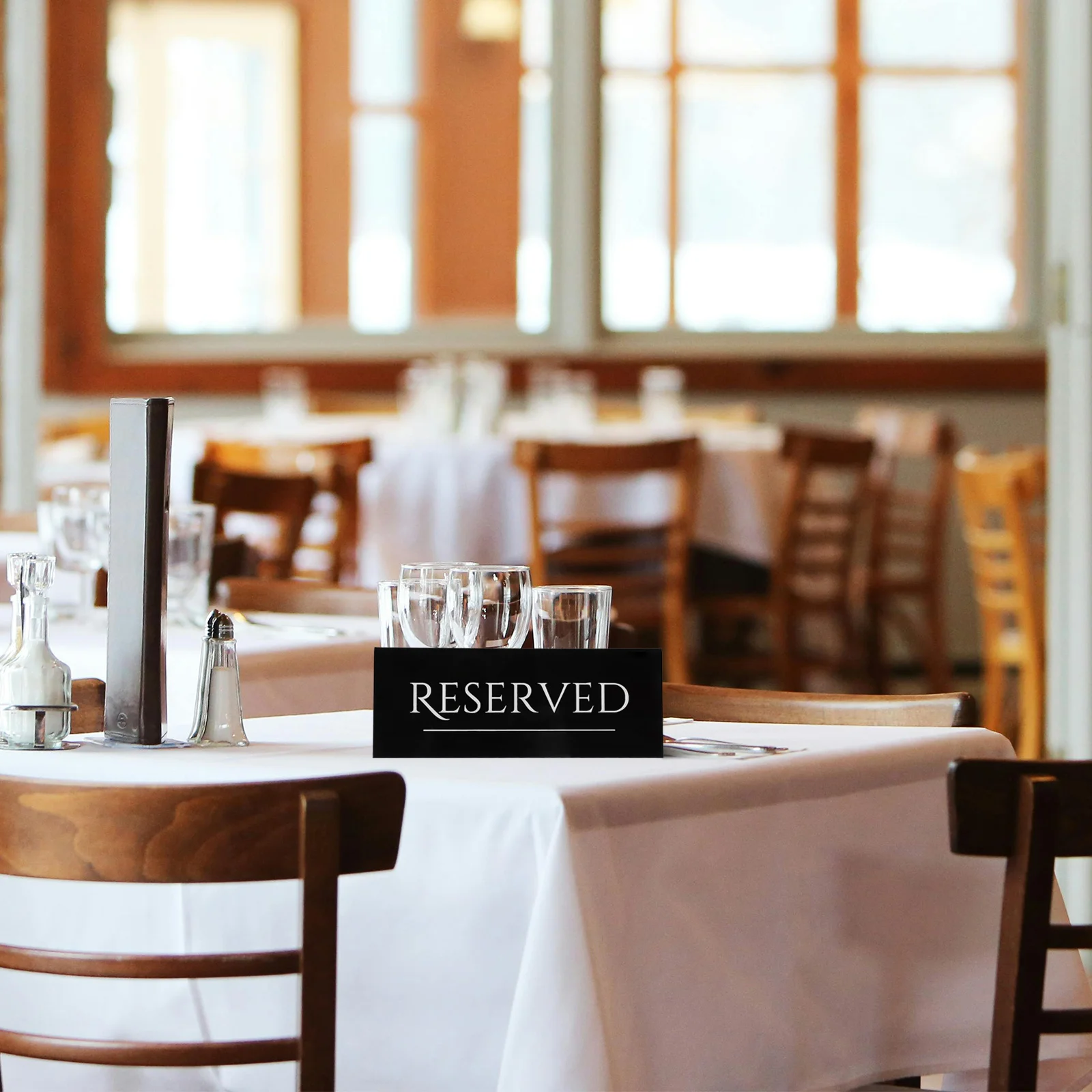 

2pcs Black Background White Text Reserved Desk Signs For Wedding Restaurant Banquet Table Tent Reservation Sign Seating Marker